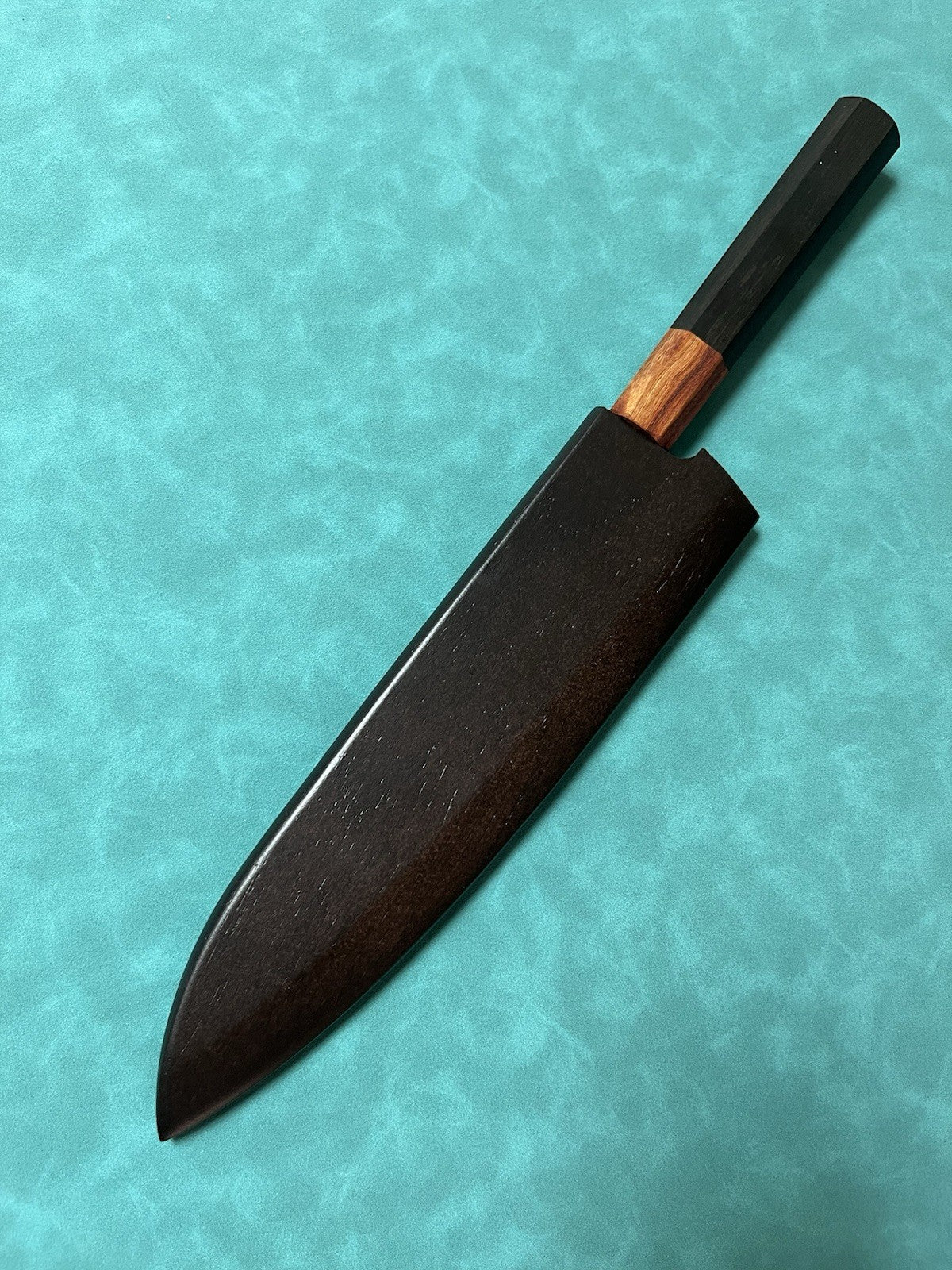 NAGIBA Gyuto Chef Knife 210mm/8.3" VG10 Damascus Blade + Magnetic Wood Saya